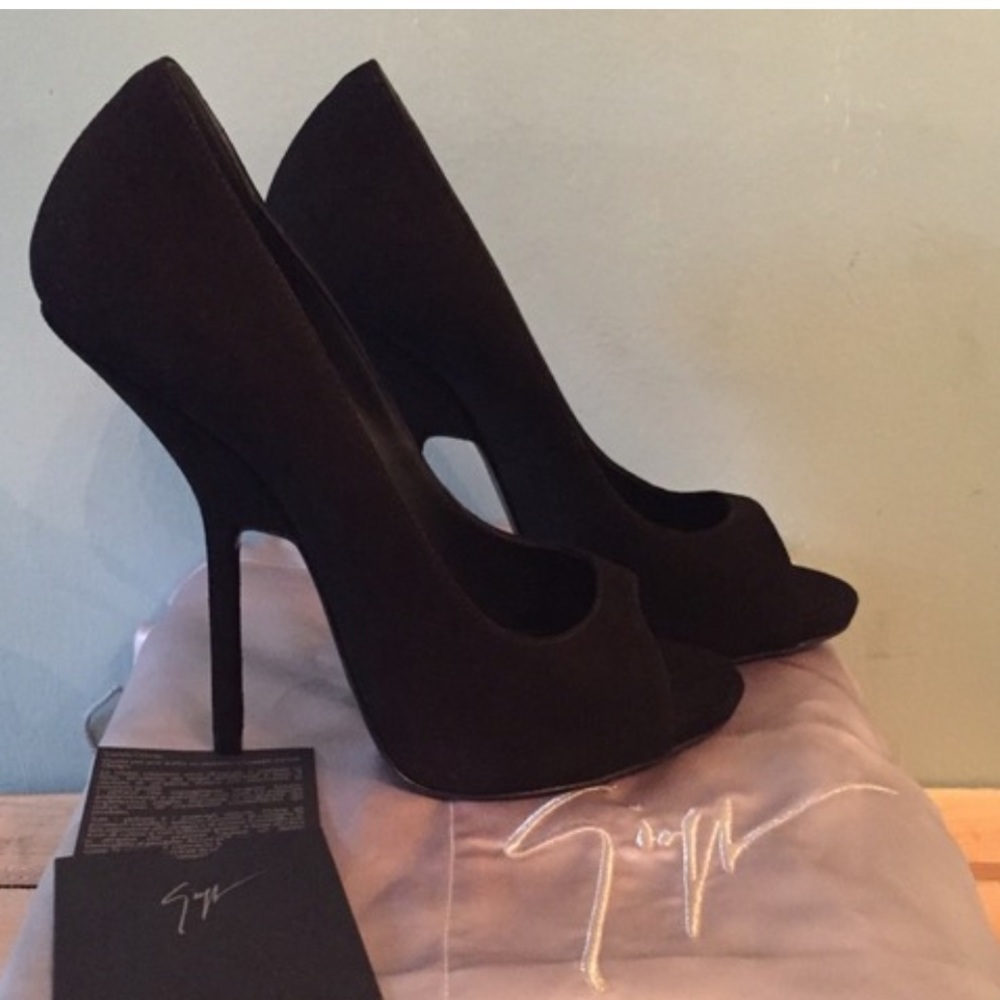 Giuseppe Zanotti Black Suede Pumps Shoes
